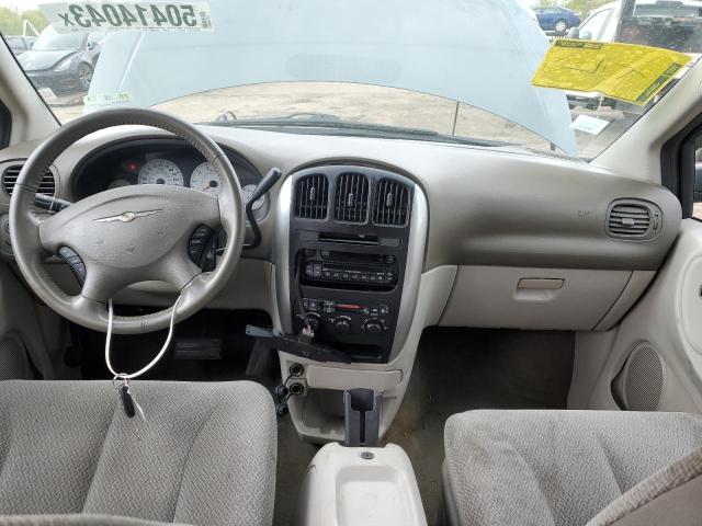 Photo 8 from auction – 2005 CHRYSLER TOWN & COU with VIN 2C4GP54L95R506404