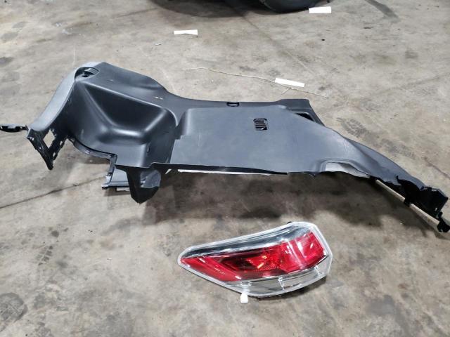 Photo 13 from auction – 2016 TOYOTA HIGHLANDER with VIN 5TDDKRFH0GS345923