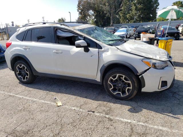 Photo 4 from auction – 2017 SUBARU CROSSTREK with VIN JF2GPANC4H8202227