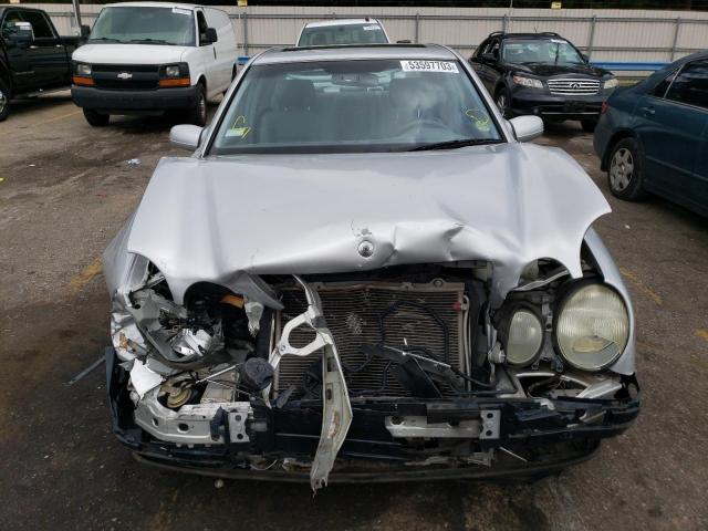 Photo 5 from auction – 2001 MERCEDES-BENZ E 320 with VIN WDBJF65J31B270044