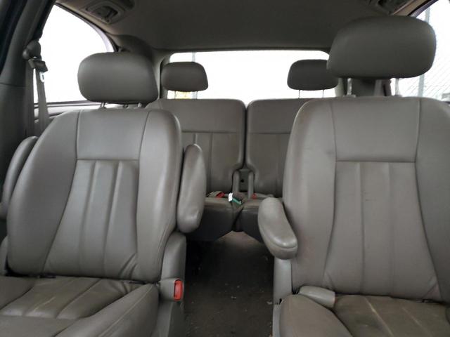 Photo 10 from auction – 2003 CHRYSLER TOWN & COU with VIN 2C8GP54L63R305961