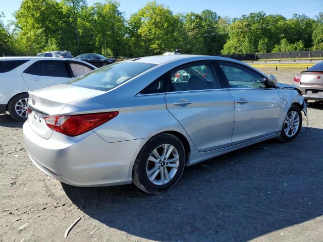 Photo 3 from auction – 2013 HYUNDAI SONATA GLS with VIN 5NPEB4AC9DH686497