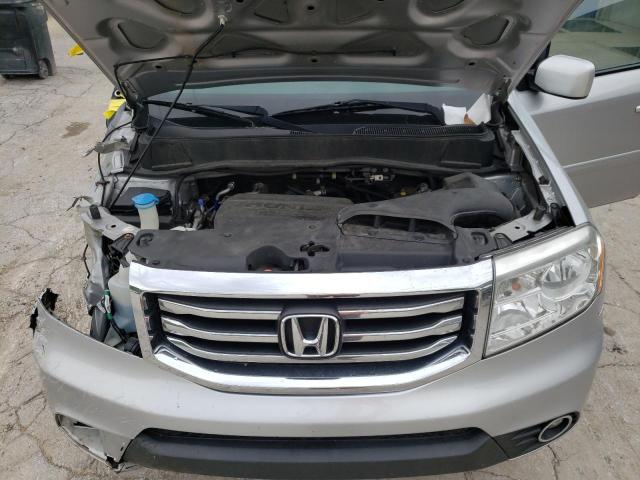 Фото 12 с аукциона – 2015 HONDA PILOT SE с VIN 5FNYF4H39FB034472