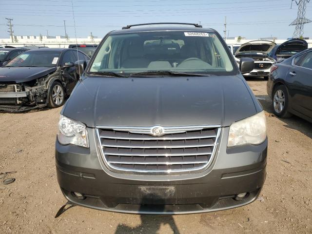 Photo 5 from auction – 2010 CHRYSLER TOWN & COU with VIN 2A4RR5D18AR299820