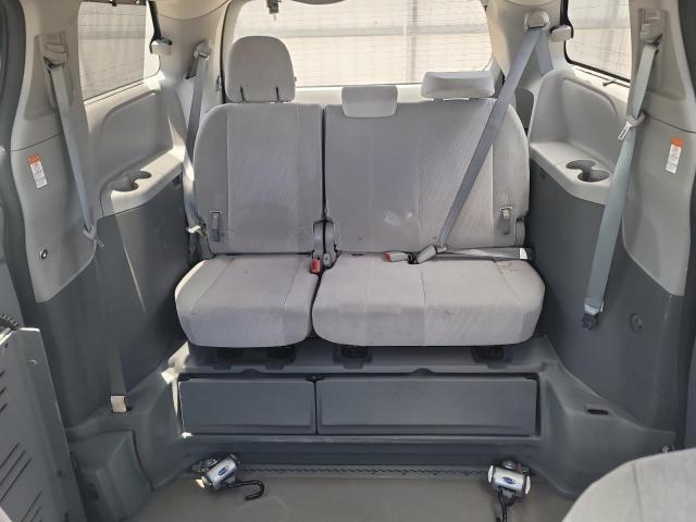 Photo 10 from auction – 2016 TOYOTA SIENNA LE with VIN 5TDKK3DC0GS765239