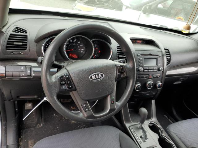 Photo 8 from auction – 2013 KIA SORENTO with VIN 5XYKT3A16DG374010