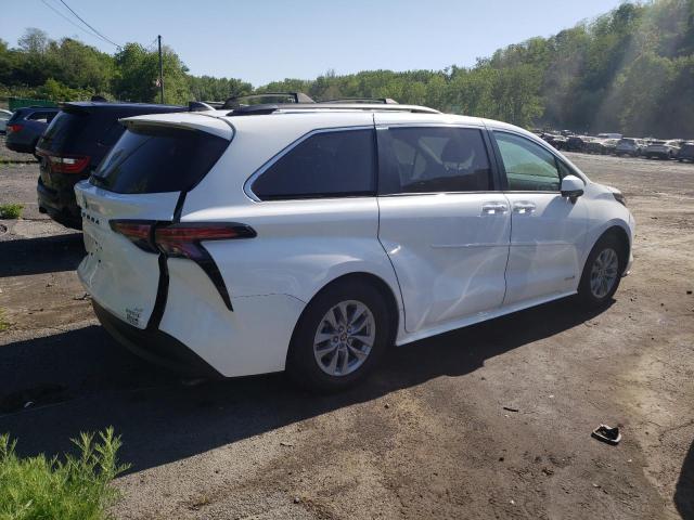 Photo 3 from auction – 2021 TOYOTA SIENNA LE with VIN 5TDKSKFC4MS032050