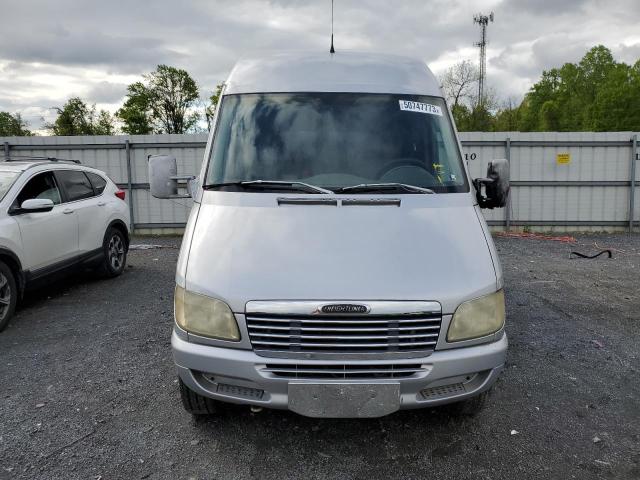 Photo 5 from auction – 2002 FREIGHTLINER SPRINTER 2 with VIN WD5WD641225401870
