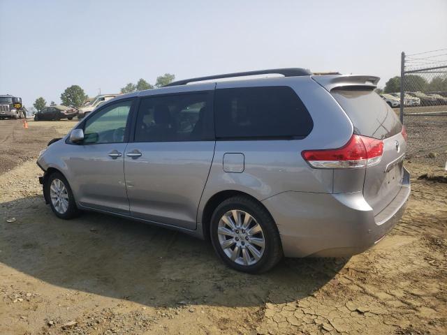 Photo 2 from auction – 2013 TOYOTA SIENNA XLE with VIN 5TDDK3DC5DS064202