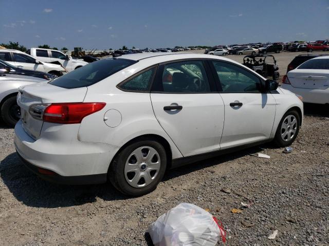Photo 3 from auction – 2016 FORD FOCUS S with VIN 1FADP3E22GL403744