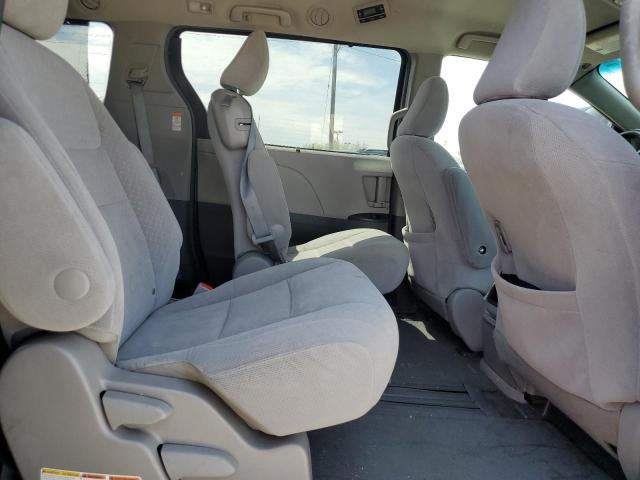 Photo 11 from auction – 2015 TOYOTA SIENNA LE with VIN 5TDKK3DC2FS651757