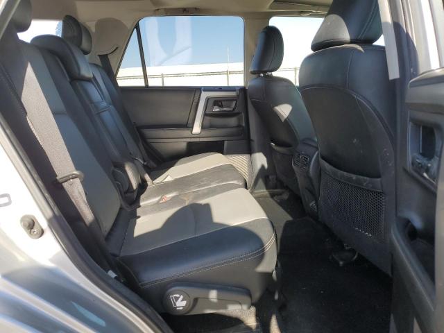 Photo 11 from auction – 2020 TOYOTA 4RUNNER SR with VIN JTEBU5JR2L5773014