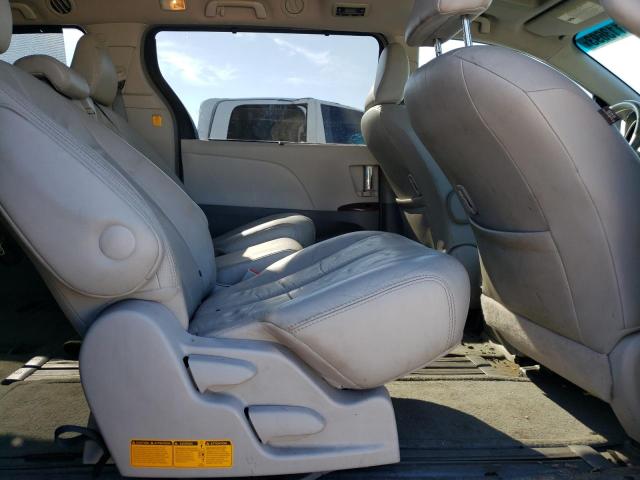 Photo 11 from auction – 2012 TOYOTA SIENNA XLE with VIN 5TDYK3DC4CS191068