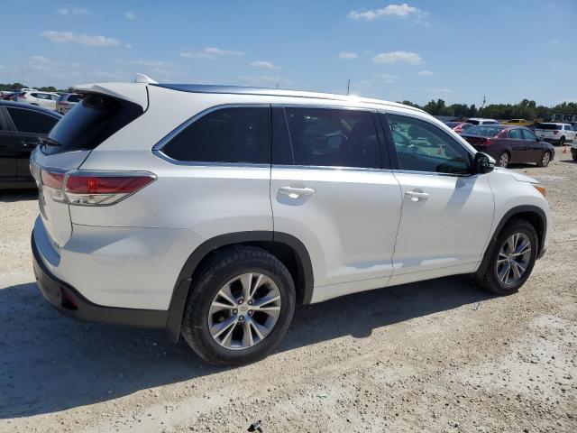 Photo 3 from auction – 2015 TOYOTA HIGHLANDER with VIN 5TDJKRFH4FS085995