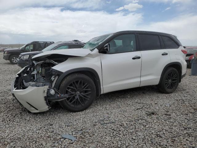 TOYOTA HIGHLANDER 2018 with VIN 5TDJZRFH9JS819387 - Photo from auction