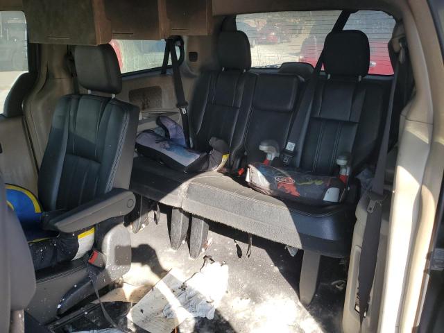 Photo 10 from auction – 2015 CHRYSLER TOWN & COU with VIN 2C4RC1BG7FR644611