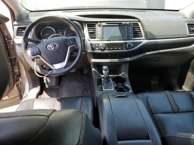 Foto 8 de la subasta – 2018 TOYOTA HIGHLANDER con VIN 5TDJZRFH4JS817658