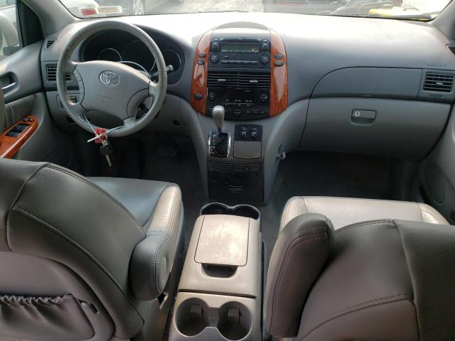 Photo 8 from auction – 2010 TOYOTA SIENNA XLE with VIN 5TDYK4CC2AS322292