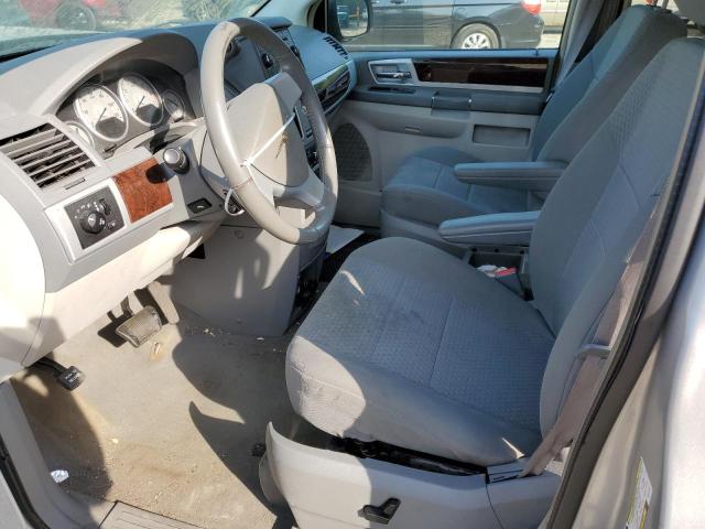 Photo 7 from auction – 2010 CHRYSLER TOWN & COU with VIN 2A4RR5D15AR212200