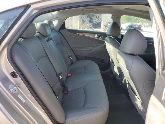 Photo 10 from auction – 2012 HYUNDAI SONATA HYB with VIN KMHEC4A42CA024929