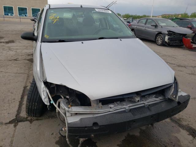 Photo 5 from auction – 2005 FORD FOCUS ZX4 with VIN 1FAFP34N95W279651