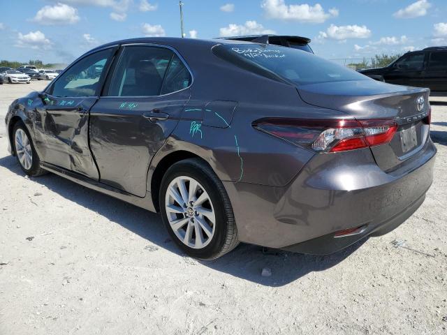 Photo 2 from auction – 2022 TOYOTA CAMRY LE with VIN 4T1C11AK2NU673559