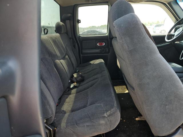 Photo 10 from auction – 2003 CHEVROLET SILVERADO with VIN 1GCEK19T63E343714