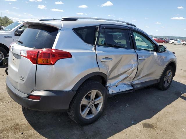 Photo 3 from auction – 2015 TOYOTA RAV4 XLE with VIN 2T3RFREV5FW335628