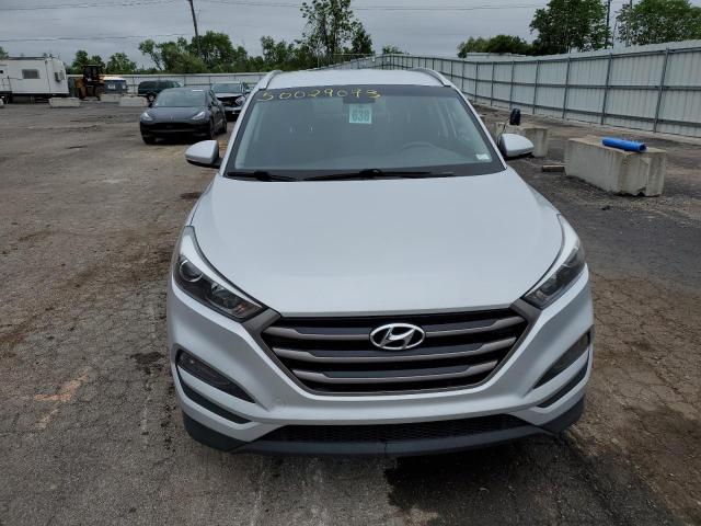 Photo 5 from auction – 2016 HYUNDAI TUCSON LIM with VIN KM8J3CA43GU101949