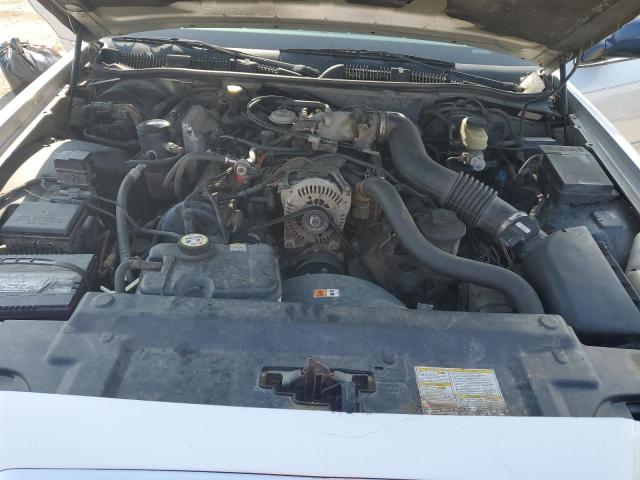 Photo 11 from auction – 2001 MERCURY GRAND MARQ with VIN 2MEFM75W51X645359