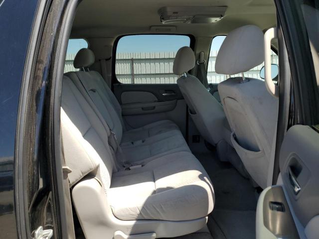 Photo 11 from auction – 2007 CHEVROLET SUBURBAN with VIN 1GNFC16077J253004