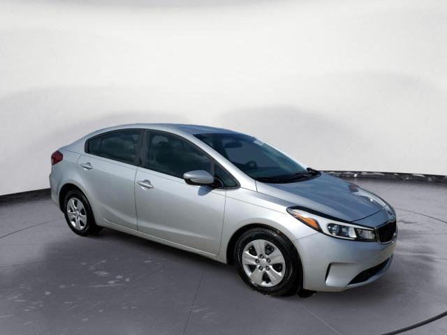 Photo 4 from auction – 2017 KIA FORTE LX with VIN 3KPFK4A77HE101451