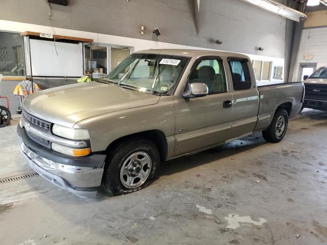 CHEVROLET silverado 2000 with VIN 1GCEC19V7YZ187911 - Photo from auction
