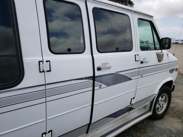 Photo 10 from auction – 1994 CHEVROLET G20 with VIN 1GBEG25K4RF185918