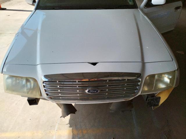Photo 11 from auction – 2002 FORD CROWN VICT with VIN 2FAFP73W52X109904