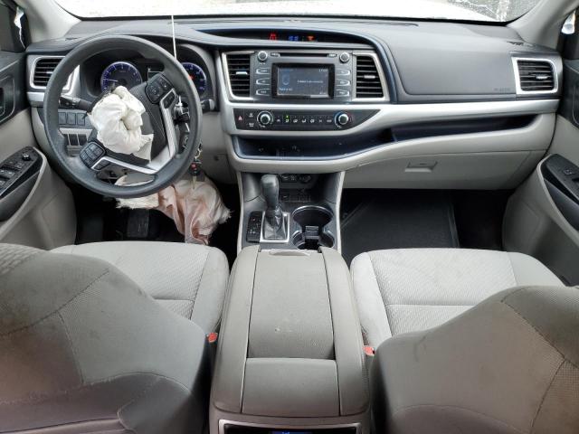 Photo 8 from auction – 2018 TOYOTA HIGHLANDER with VIN 5TDZARFH3JS039816