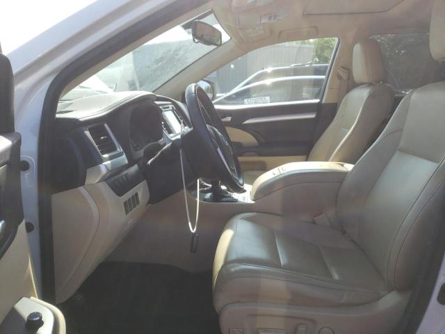 Photo 7 from auction – 2016 TOYOTA HIGHLANDER with VIN 5TDJKRFH9GS505378