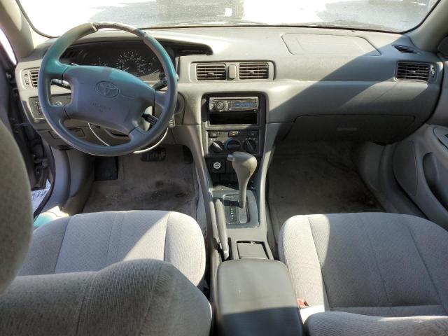 Photo 8 from auction – 2000 TOYOTA CAMRY with VIN 4T1BG22K0YU664829