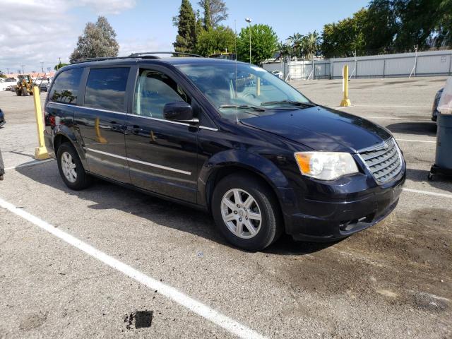 Photo 4 from auction – 2010 CHRYSLER TOWN & COU with VIN 2A4RR5D18AR226625