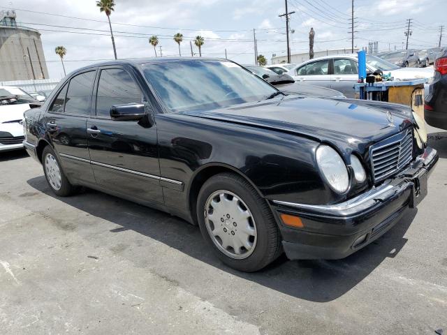 Photo 4 from auction – 1999 MERCEDES-BENZ E 320 with VIN WDBJF65HXXA894483