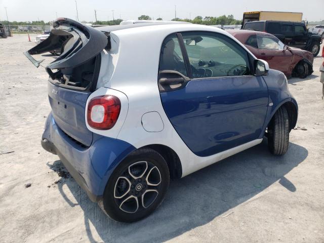 Photo 3 from auction – 2017 SMART FORTWO with VIN WMEFJ9BA3HK236080