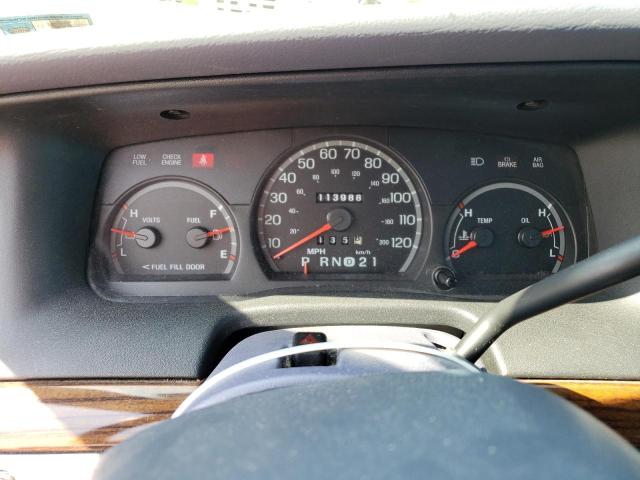 Photo 9 from auction – 2001 FORD CROWN VICT with VIN 2FAFP74W41X165037