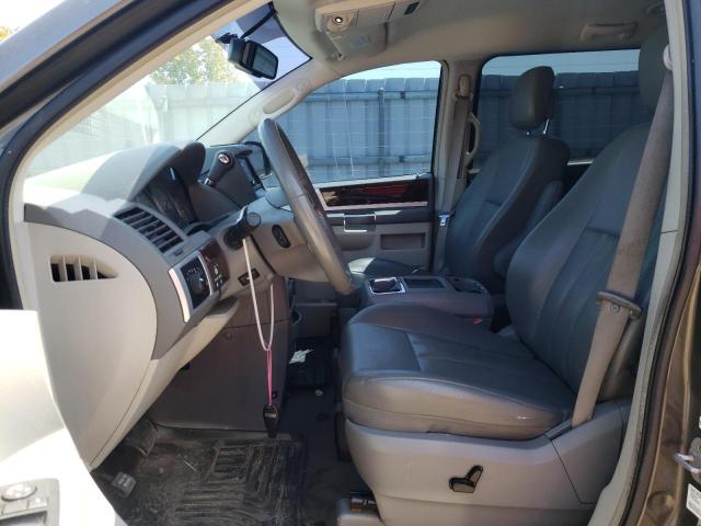 Photo 7 from auction – 2010 CHRYSLER TOWN & COU with VIN 2A4RR5DX9AR454508