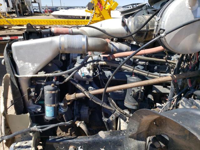 Photo 7 from auction – 2005 MACK 200 with VIN 1M2AG11C95M017860