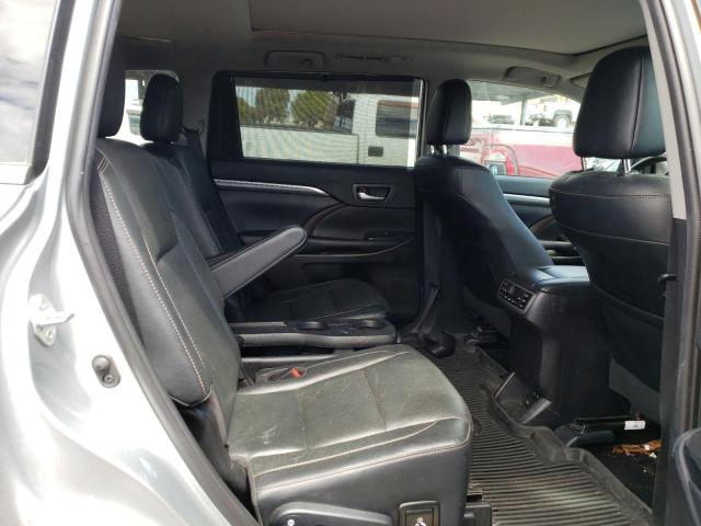 Photo 11 from auction – 2019 TOYOTA HIGHLANDER with VIN 5TDDGRFH9KS069137