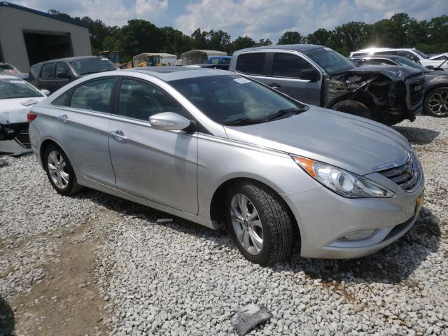 Photo 4 from auction – 2011 HYUNDAI SONATA SE with VIN 5NPEC4AC5BH116071