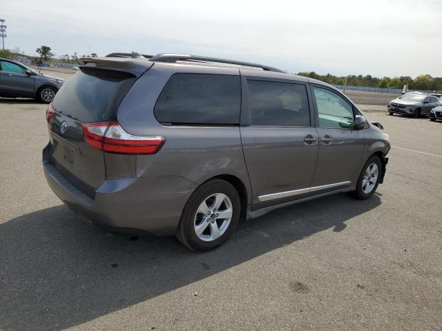 Photo 3 from auction – 2018 TOYOTA SIENNA LE with VIN 5TDKZ3DC4JS938361