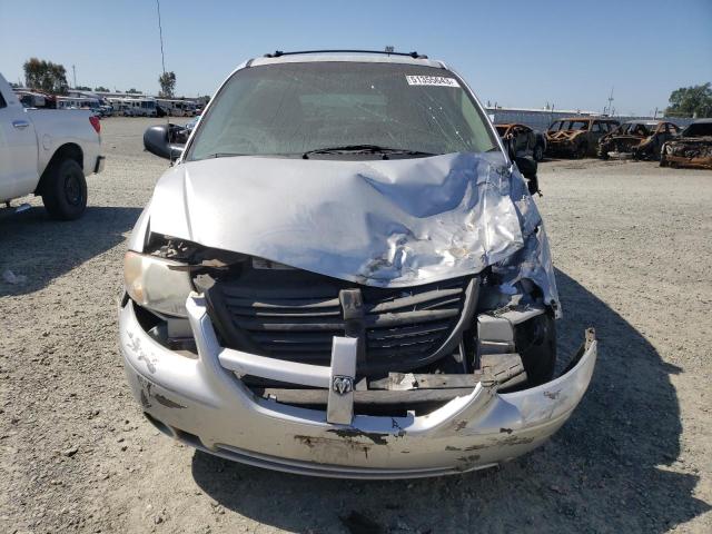 Photo 5 from auction – 2005 DODGE GRAND CARA with VIN 2D8GP44L55R268997