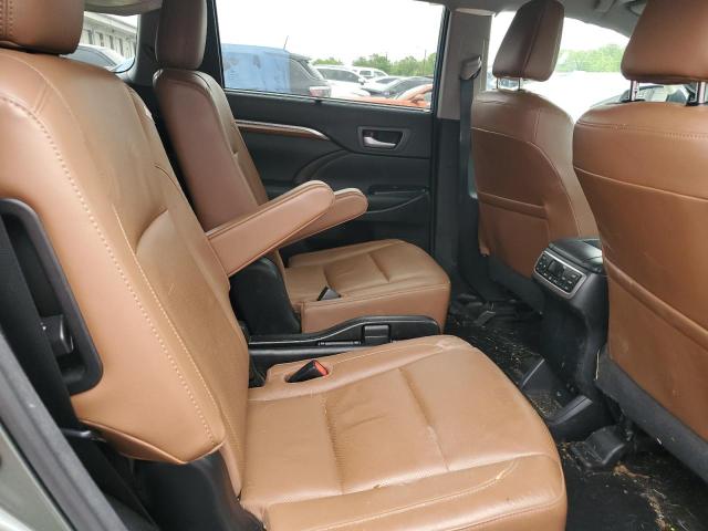 Photo 11 from auction – 2018 TOYOTA HIGHLANDER with VIN 5TDDGRFH6JS038006