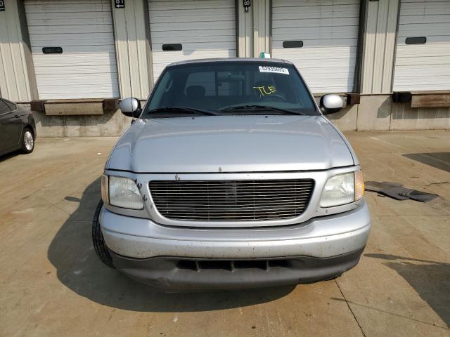 Photo 5 from auction – 2003 FORD F150 with VIN 2FTRX17W23CA49555